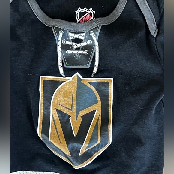 Las Vegas Golden knights Black and Gold Kids One Piece size 12 months - Picture 2 of 4